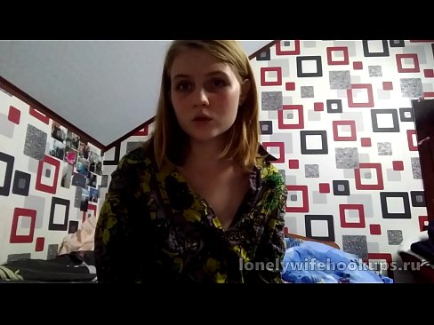 ❤️ Mahasiswa pirang enom saka Rusia seneng kontol sing luwih gedhe. ️ Porno ing jv.pornochaturbate.ru